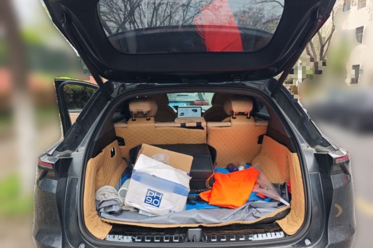 Used ARCFOX Alpha T5 2024 520 MAX Trunk