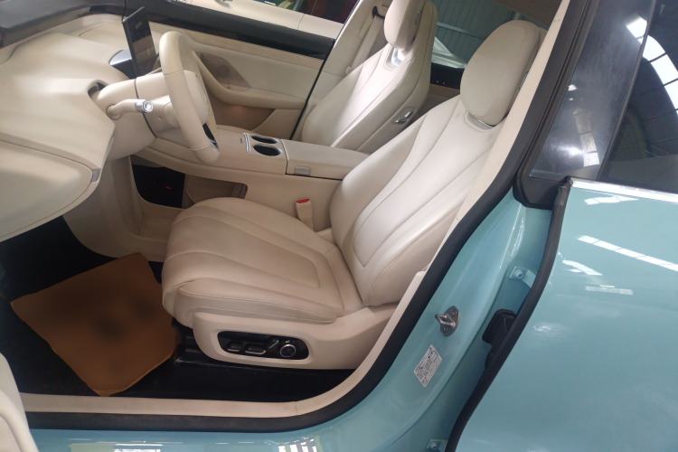 Used Hima Luxeed R7 2025 Range-Extended Version 251 km Max
