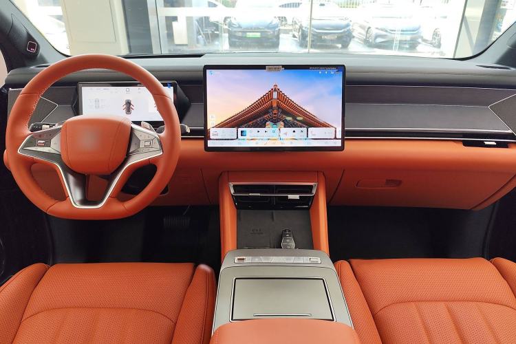 Used BYD Tang L 2025 EV 600KM All-Wheel-Drive LiDAR Flagship Model Interior 3