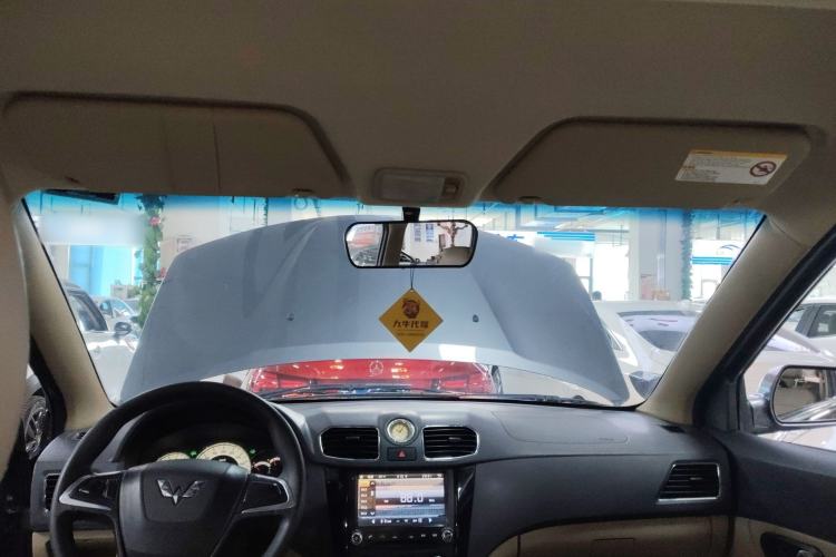 Used Wuling Hongguang 2014 1.5L S Luxury Model
