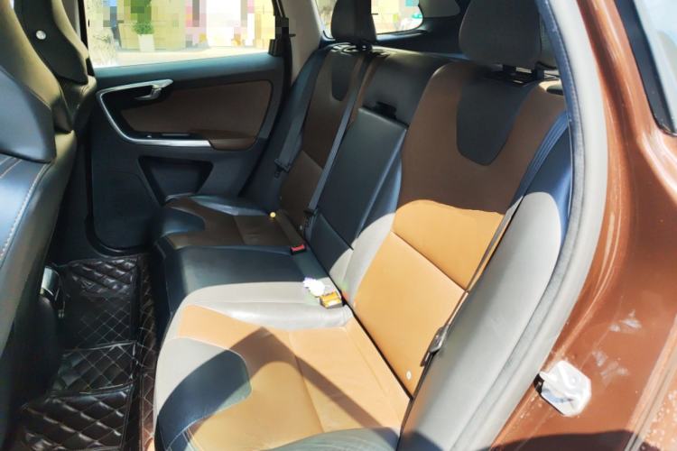 Used Volvo XC60 2017 T5 AWD Smart Range Edition Left Rear Seat