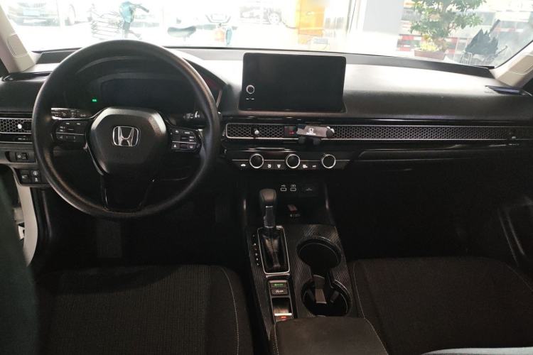 Used Honda Civic 2022 240TURBO CVT Dynamic Edition
