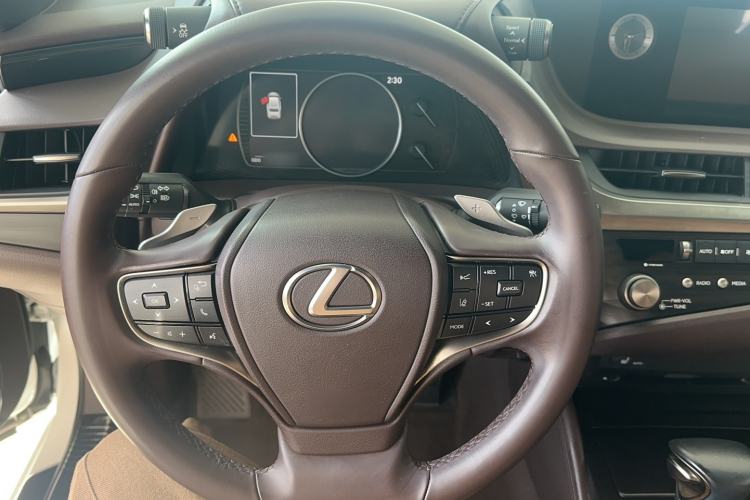 Used Lexus ES 2020 200 Excellence Edition Steering Wheel