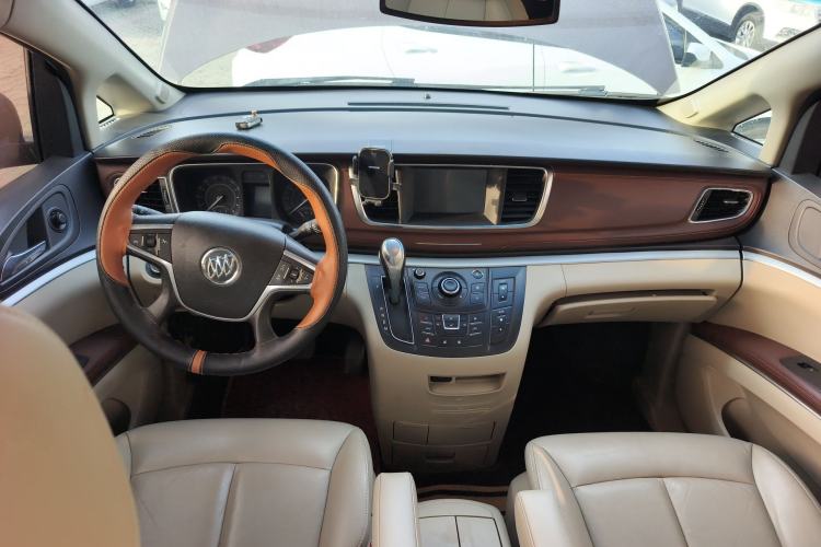 Used Buick GL8 2018 28T Luxury Model China VI Standard