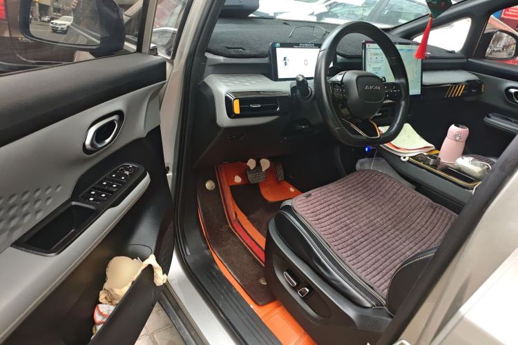 Used AION Y 2022 Plus 70 Tech Edition
