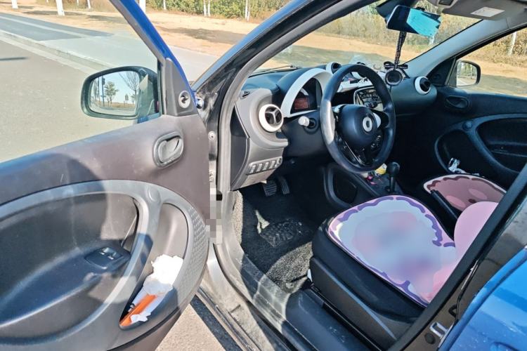 Used smart forfour 2016 1.0L 52 kW Dynamic Edition
