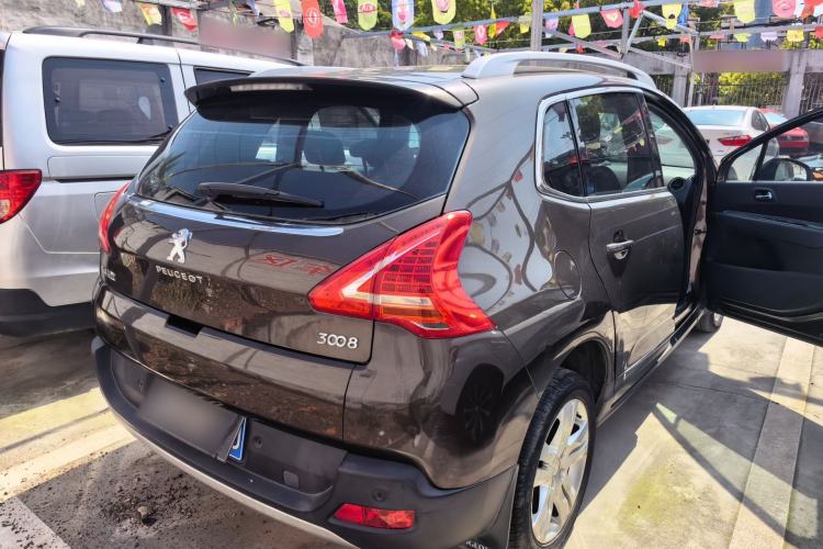 Used Peugeot 3008 2015 2.0L Automatic Classic Edition
