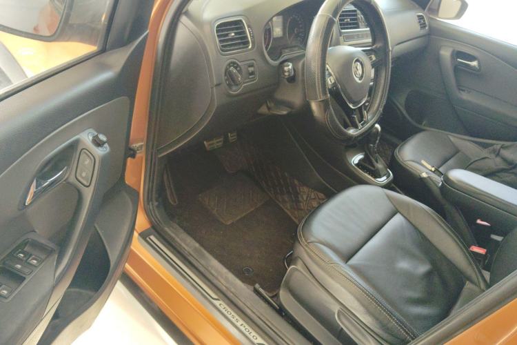 Used Volkswagen Polo 2014 1.6L Cross Polo Automatic