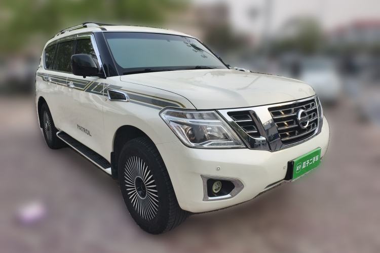 Used Nissan Patrol 2017 4.0L XE Middle East Version Front Right 45 Deg