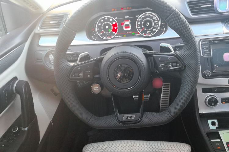 Used Volkswagen FAW-Volkswagen CC 2013 3.0 FSI V6 Steering Wheel