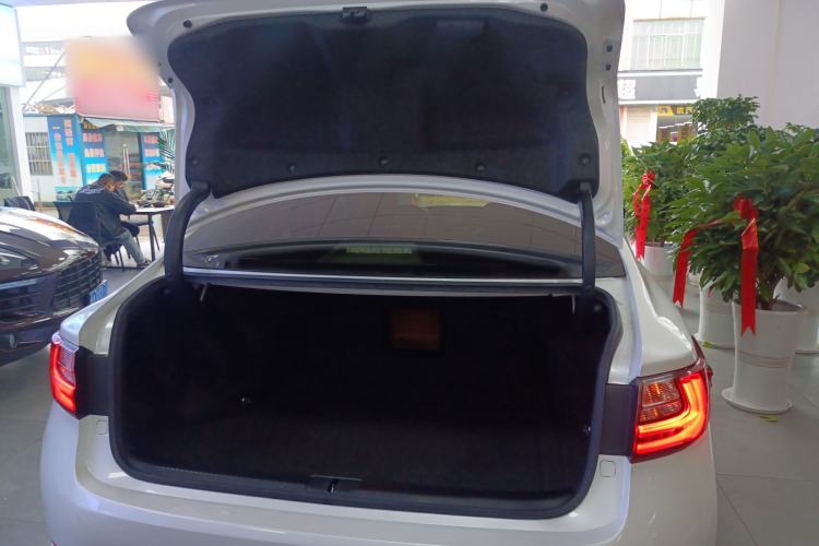 Used Lexus ES 2016 200 Midnight Special Limited Edition Trunk