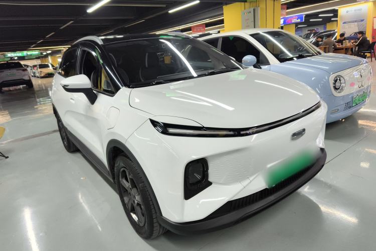 Used Geometry E Firefly 2023 401KM Linglong Tiger 5-Seater Front Right 45 Deg