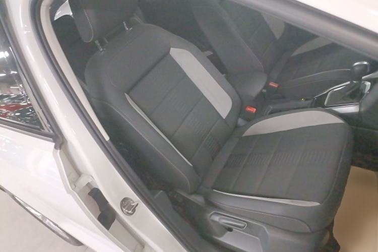 Used Volkswagen T-ROC 2020 230TSI DSG Two-Wheel Drive Advanced Version