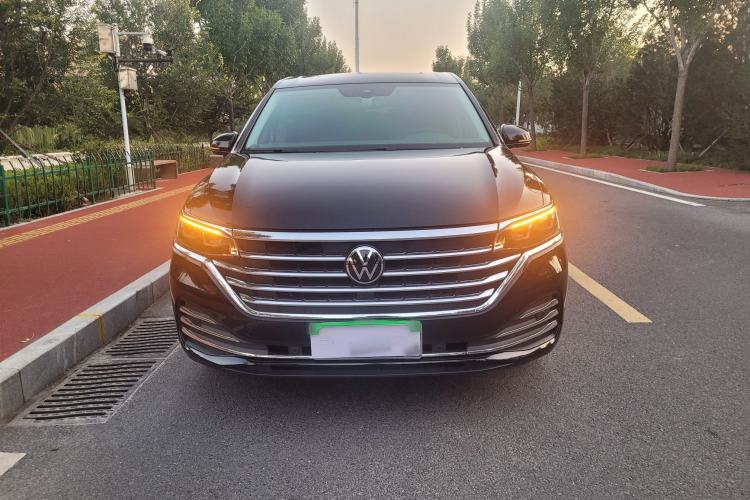 Used Volkswagen Viloran 2022 380TSI Prestige Edition Exterior 1