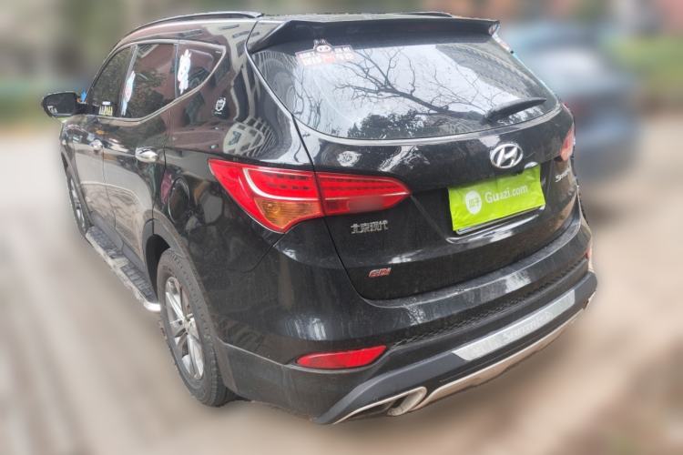 Used Hyundai Santa Fe 2013 2.4L Automatic Two-Wheel Drive Smart Version