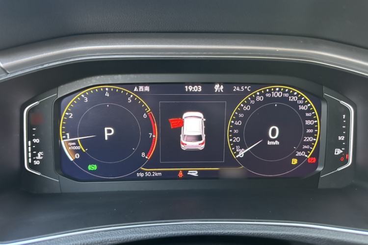 Used Volkswagen T-ROC 2021 280TSI DSG Two-Wheel Drive R-Line Pro Connected Version