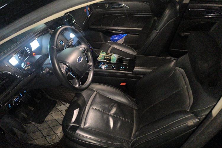 Used Ford Taurus 2015 EcoBoost 245 Luxury Model Left Front Seat