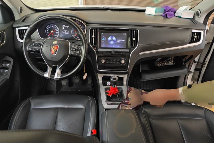 Used Roewe RX5 2016 20T Two-Wheel Drive Manual Flagship Edition
