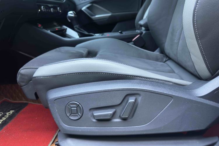 Used Audi Q3 2023 35 TFSI Progressive Dynamic Edition (1.4T)