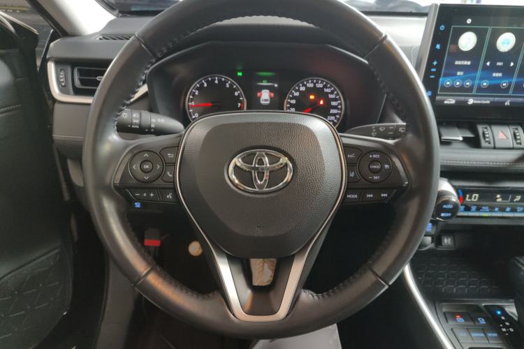 Used Toyota Wildlander 2022 2.0L CVT Two-Wheel Drive Luxury PLUS Edition
