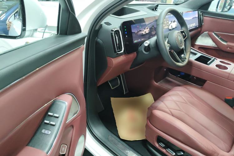 Used Hima AITO M8 2025 Extended-Range Ultra Version 53.4 kWh 6-Seater Edition