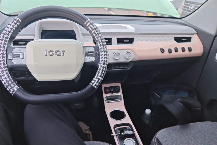 Used Chery New Energy QQ Ice Cream 2022 170km Sundae Phosphate Lithium-Ion