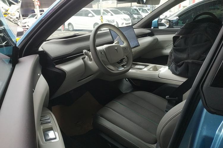 Used Deepal L07 2025 230Max Deep Blue Intelligent Driving AD PRO Range-Extended Version