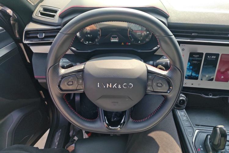 Used Lynk & Co 05 2022 2.0TD Four-Wheel Drive Dynamic Halo
