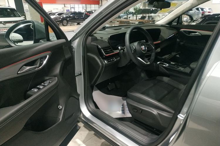 Used Buick Envision 2025 25T Entry-Grade Platinum Edition
