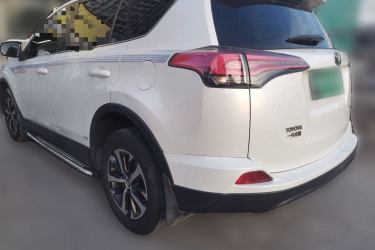 Used Toyota RAV4 2019 2.0L CVT Two-Wheel Drive Pioneer Edition China VI Standard