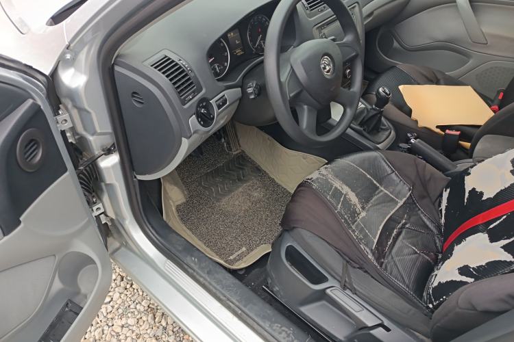 Used Skoda Octavia 2014 1.6L Manual Yijie Edition