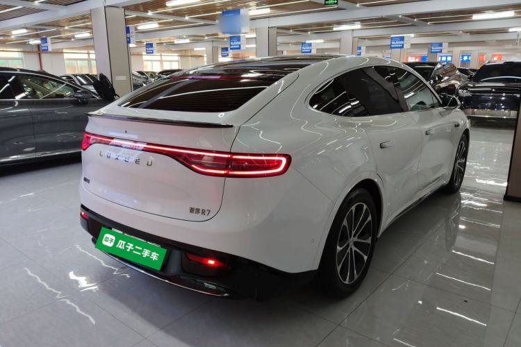 Used Hima Luxeed R7 2024 All-Electric 736 km Ultra Rear Right 45 Deg