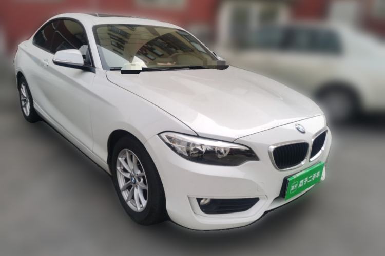 Used BMW 2 Series 2015 218i Front Right 45 Deg