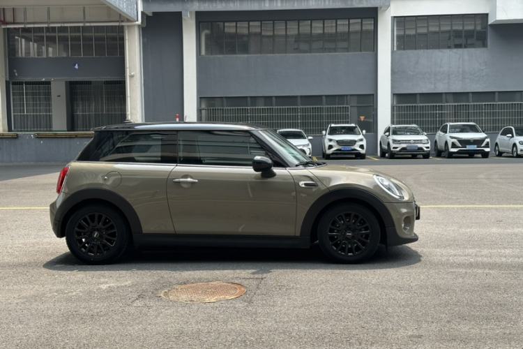 Used MINI 2018 1.5T COOPER Classic Edition Exterior 3