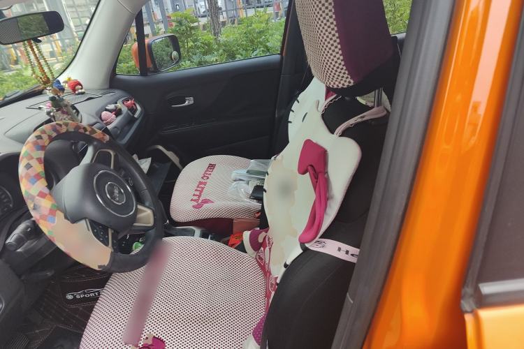 Used Jeep Renegade 2018 Connected Large Screen Version 180T Automatic High-Energy Edition
