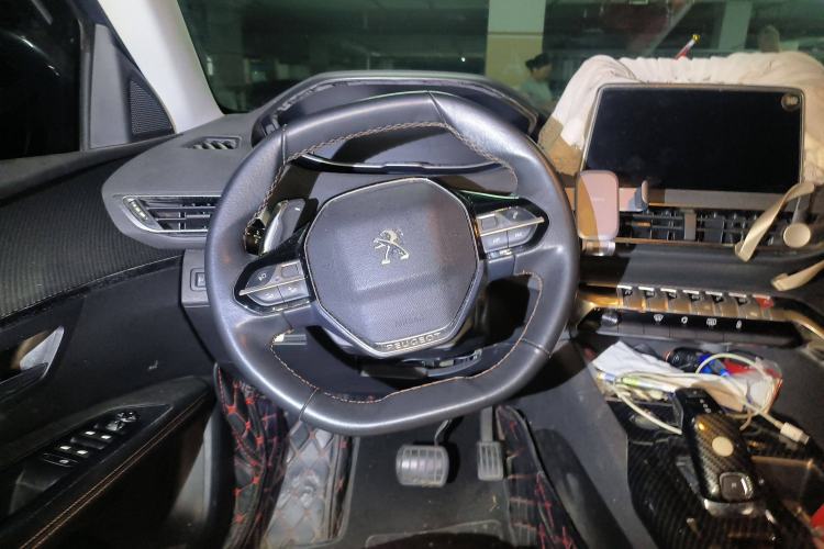 Used Peugeot 5008 2017 350THP 7-Seater Elite Edition
