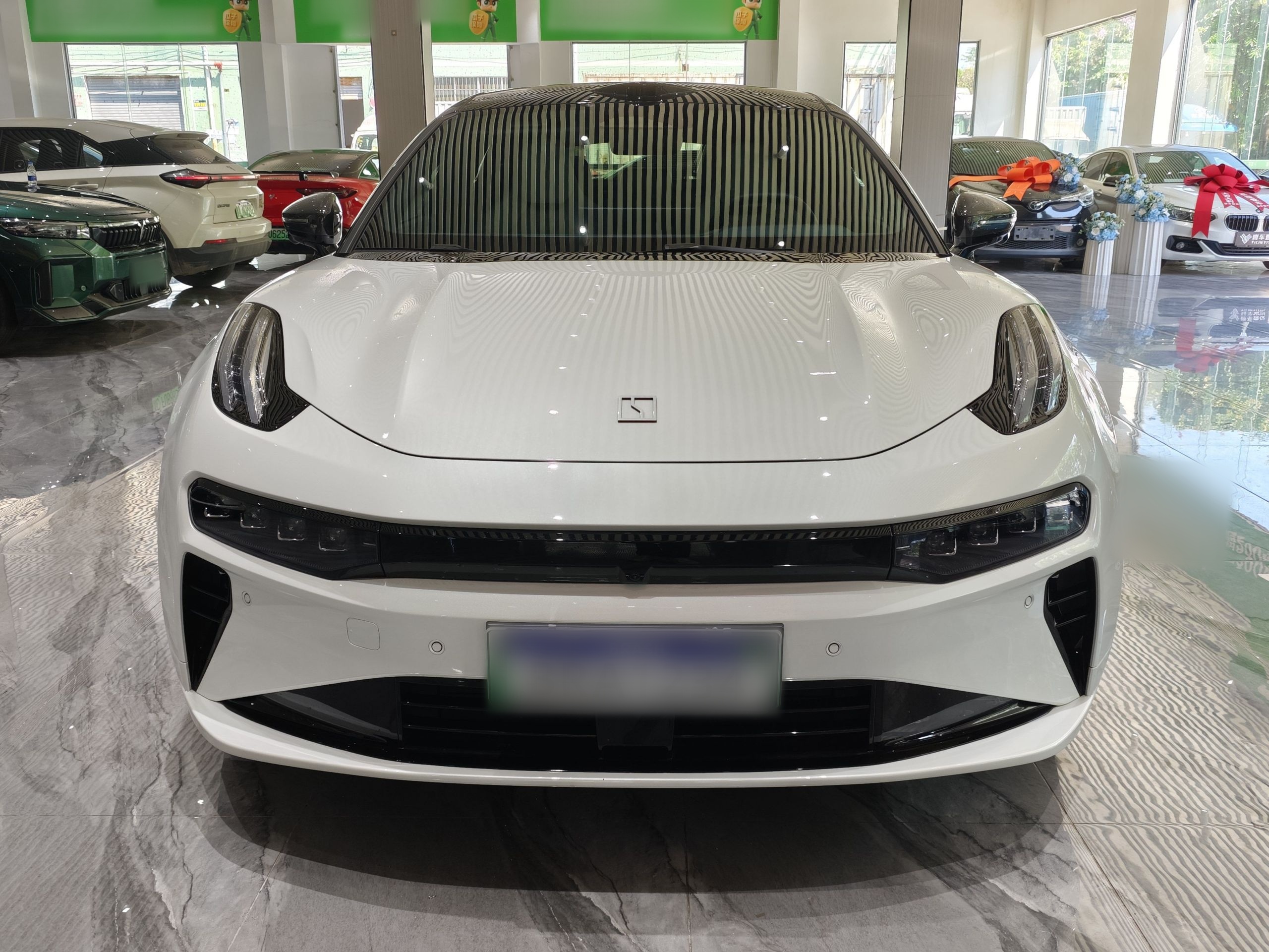 Zeekr 001 2026 Model 103° Four-Wheel Drive Ultra+ Version — снимка 13