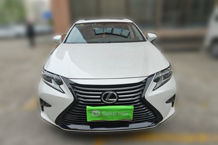 Used Lexus ES 2017 200 30th Anniversary Edition
