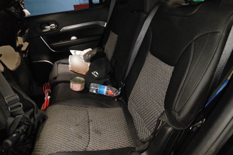 Used Jeep Grand Commander 2018 2.0T Four-Wheel Drive Smart Enjoyment Version China V Emission Standard Left Rear Seat