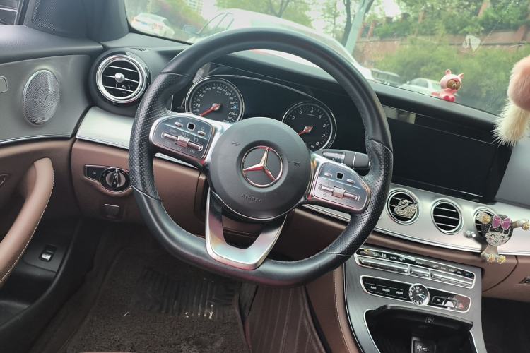 Used Mercedes-Benz E-Class 2019 E 200 Sport Edition Steering Wheel
