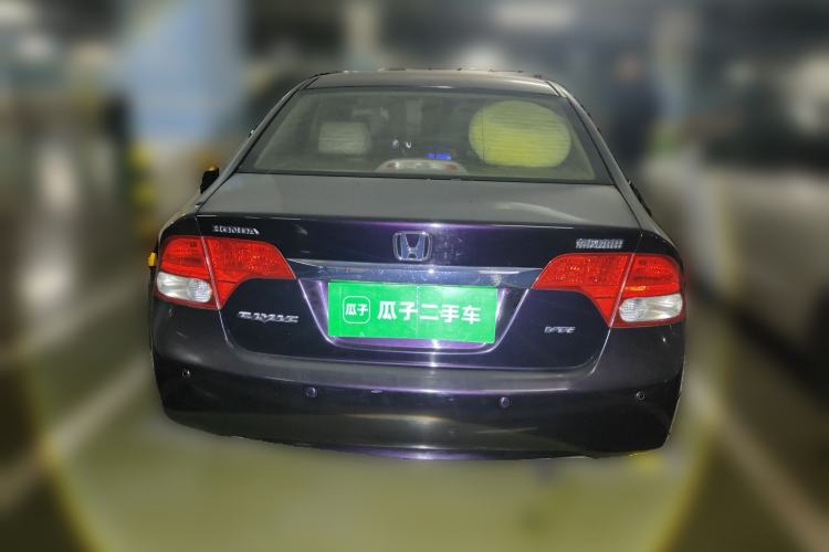 Used Honda Civic 2009 1.8L automatic luxury edition
