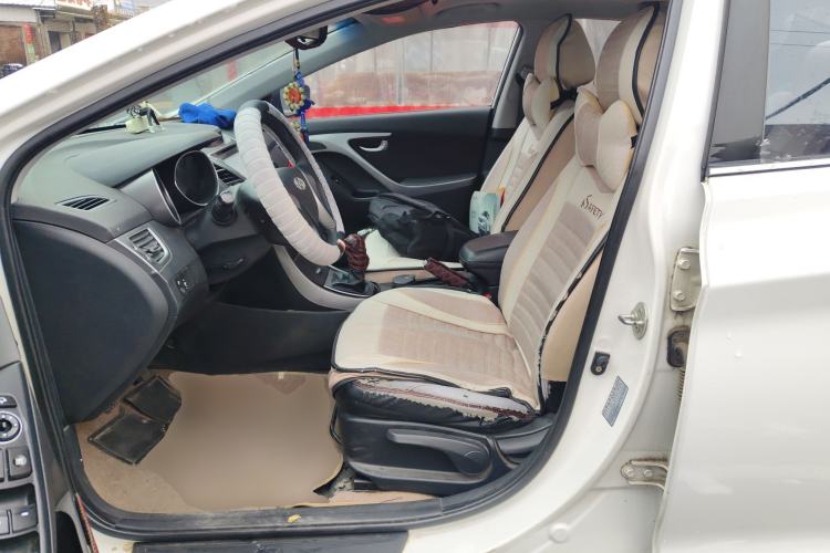 Used Hyundai Elantra (5th Generation / Langdong) 2015 1.6L Manual Leading Model