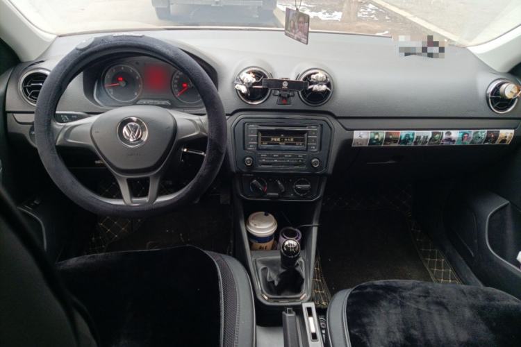 Used Volkswagen Jetta 2017 1.5L Manual Fashion Edition