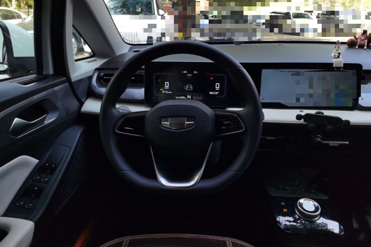 Used Geometry E Firefly 2024 301km Flowing Light
