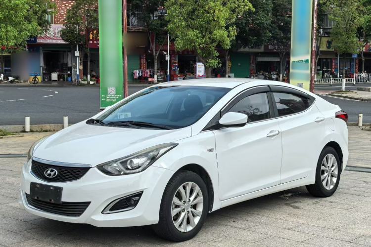 Used Hyundai Elantra (5th Generation / Langdong) 2016 1.6L Automatic Smart Version