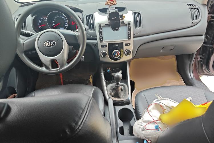 Used Kia Forte 2014 1.6L MT GL