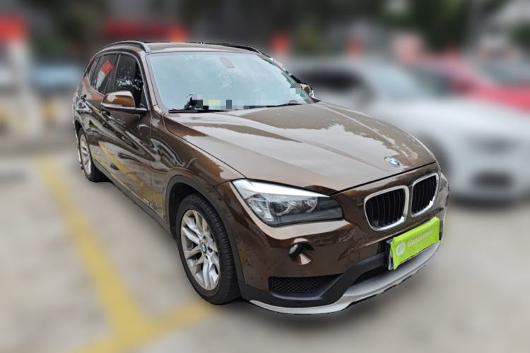 Used BMW X1 2015 sDrive18i Fashion Upgrade Edition Front Right 45 Deg