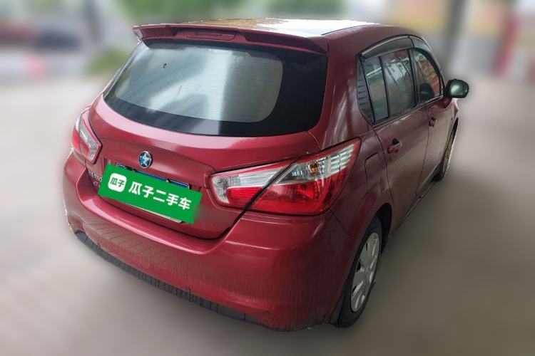 Used Venucia R50 2015 1.6L Automatic Fashion Edition Rear Right 45 Deg