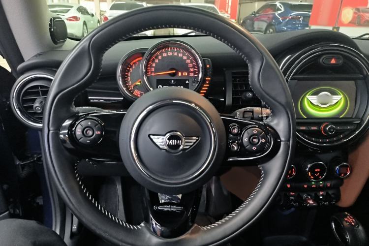 Used MINI MINI 2016 1.5T COOPER SEVEN
