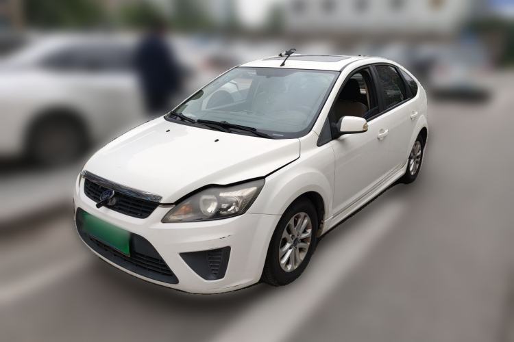 Used Ford Focus 2012 Hatchback Classic 1.8L Automatic Fashion Edition Guazi used car, China used car export, Used car for sale, Used cars, Cheapest cars for sale